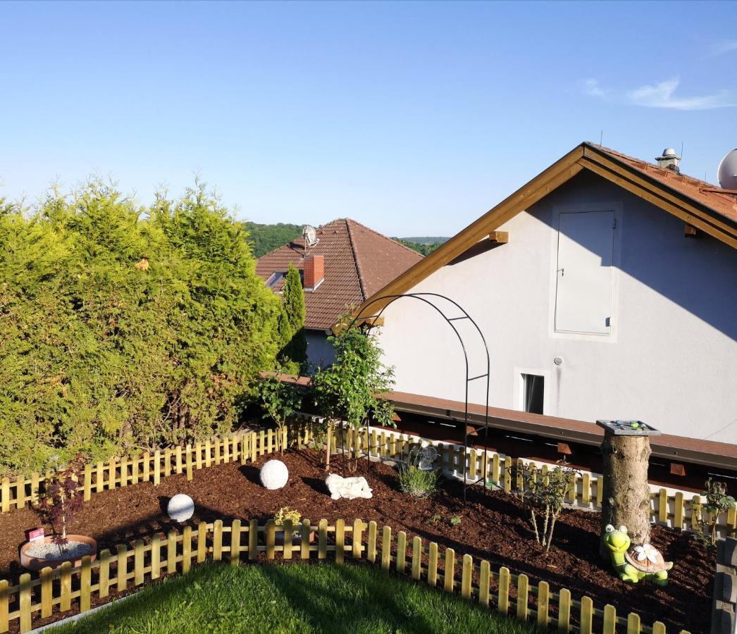 Ferienwohnung Familie Stuhr Staatz Bagian luar foto